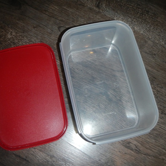 Tupperware Red Lid Container Rectangular Food Storage 2 Liter - Picture 5 of 10